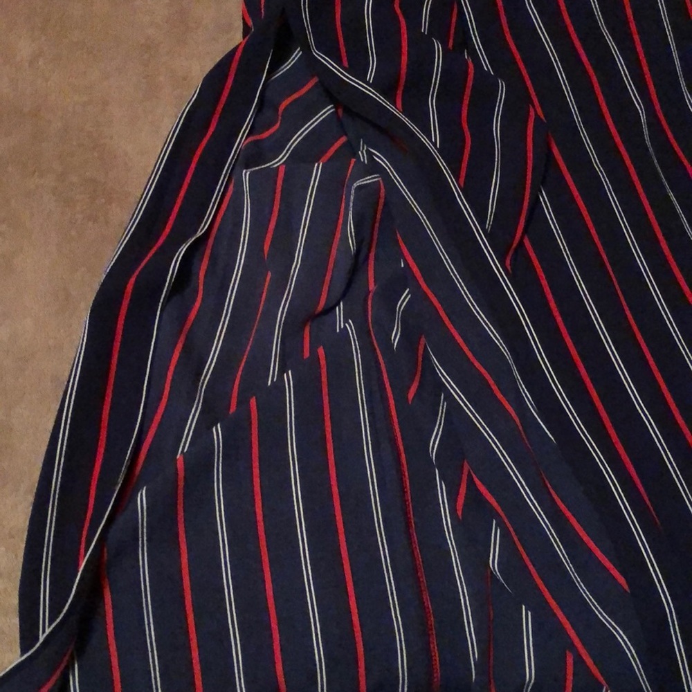 Clothes - Picture 3 of 3